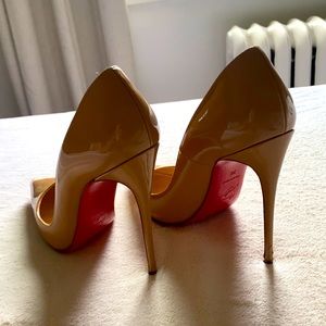 Christian Louboutin So Kate Patent Size 38